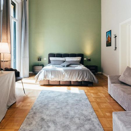 Bologna Suites - Private Bathroom Luaran gambar