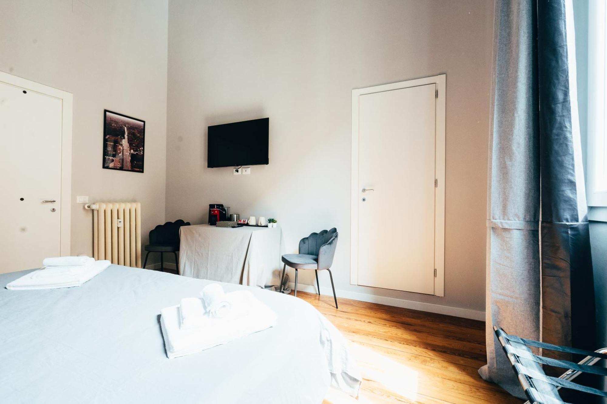 Bologna Suites - Private Bathroom Luaran gambar