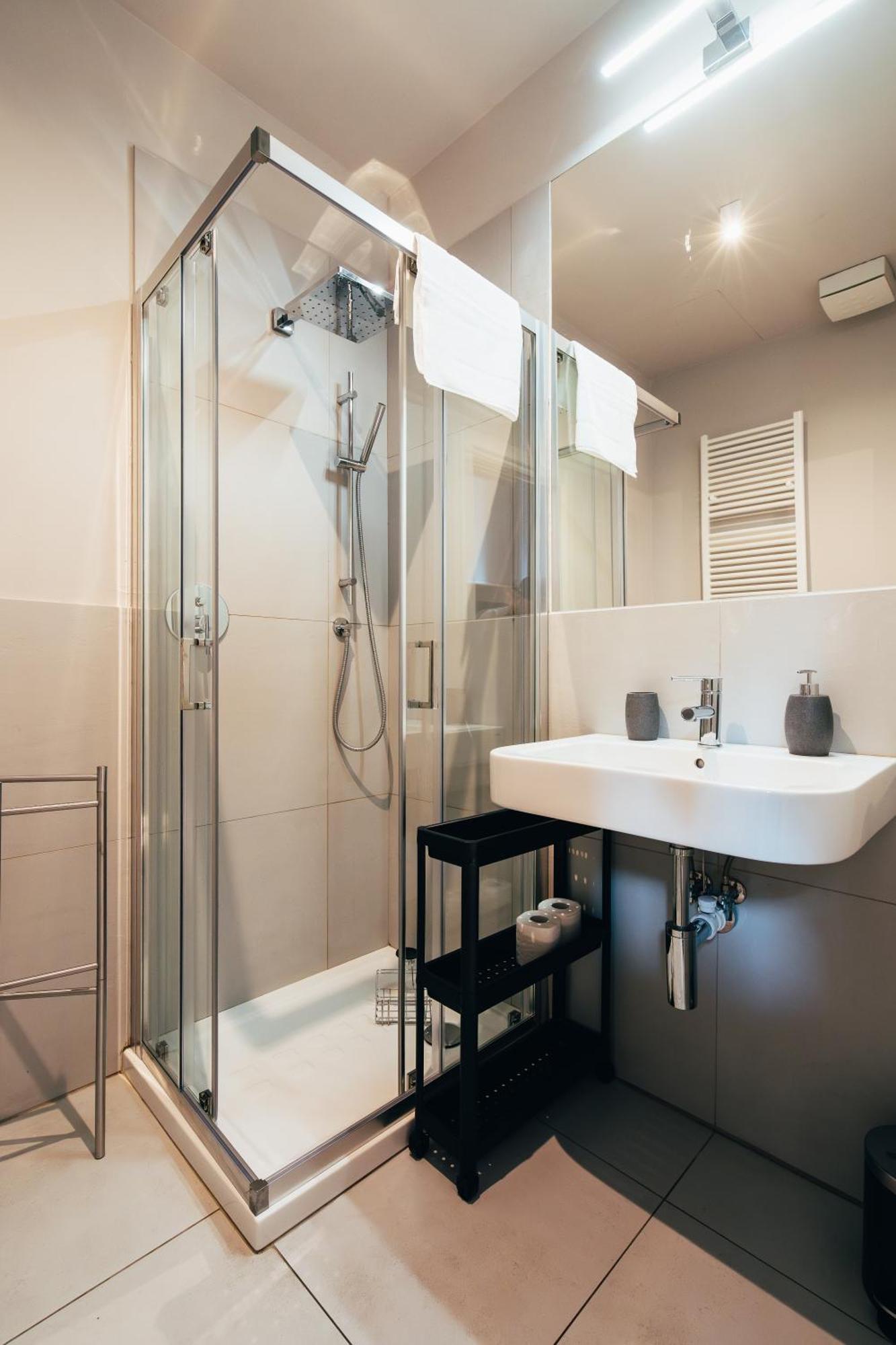 Bologna Suites - Private Bathroom Luaran gambar